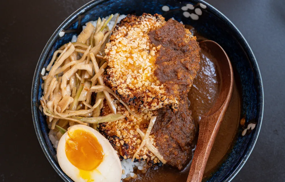 Plat japonais servi chez KOMESU